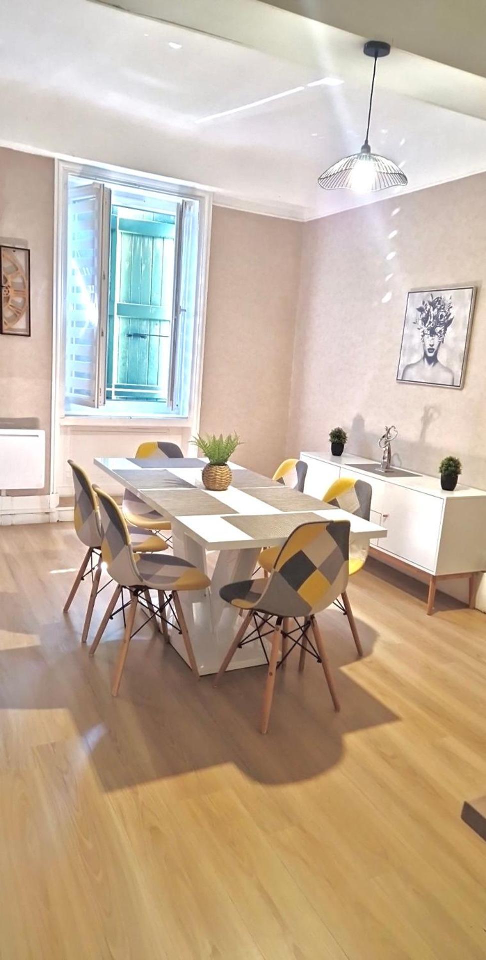 Le Retro Apartment Saint-Laurent-sur-Saone Bagian luar foto