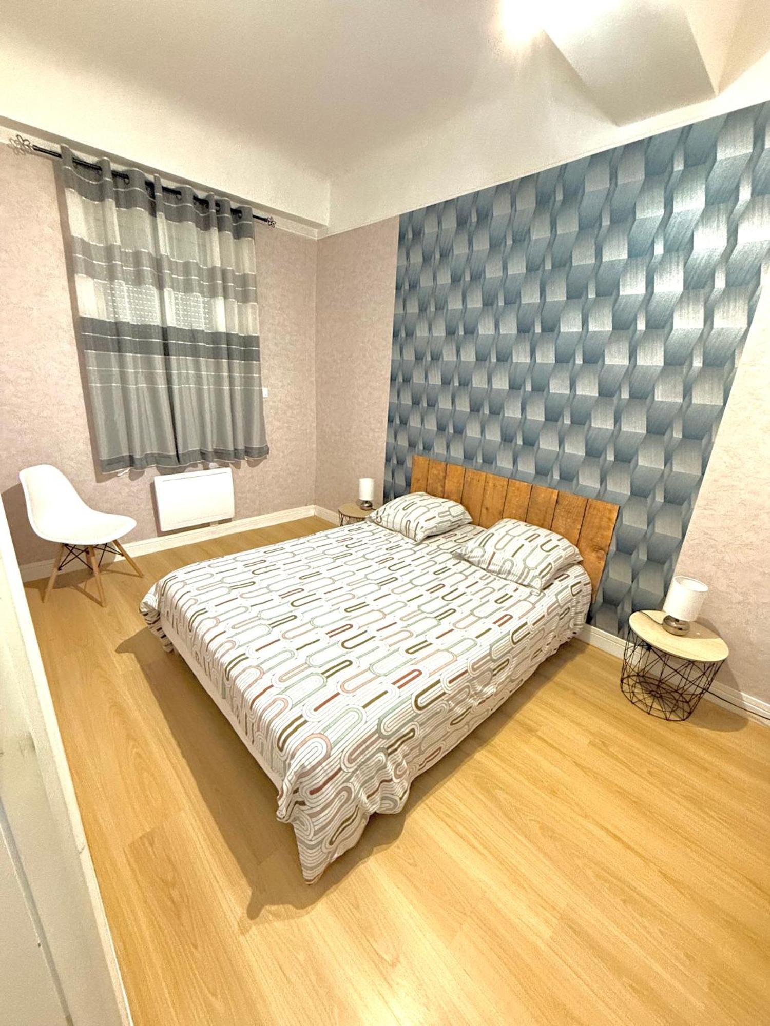 Le Retro Apartment Saint-Laurent-sur-Saone Bagian luar foto